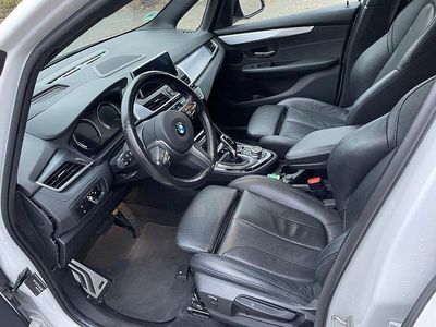 Gebraucht BMW 220 Gran Tourer M Sport 190 PS (139 kW) 2020 Weiß Van / Kleinbus