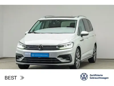 Gebraucht VW Touran R-line 150 PS (110 kW) 2023 Oryxweiß perlmutteffekt Van / Kleinbus