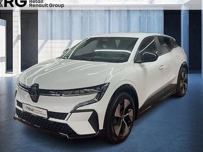 Weiß Gebraucht 2022 Renault Megane E-Tech Equilibre Limousine | 16.900 € (Guter Preis)
