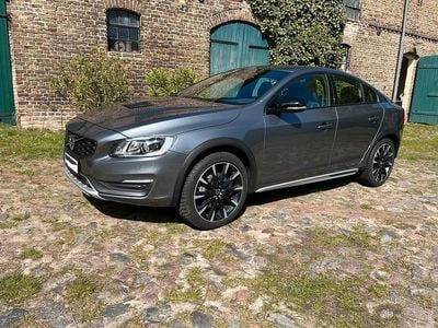 Usata Volvo S60 CC Summum 190 CV (139 kW) 2015 Grigio Berlina