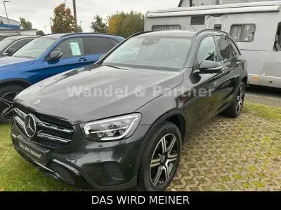 Gebraucht Mercedes GLC300de 194 PS (142 kW) 2022 Andere Limousine