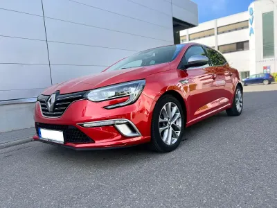 Usata Renault Mégane GT Line GT-Line 132 CV (97 kW) 2017 Rosso Utilitaria