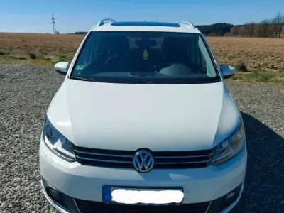 Gebraucht VW Touran Life 105 PS (77 kW) 2013 Weiß Van / Kleinbus