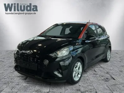 Gebraucht Hyundai i10 Intro Edition 67 PS (49 kW) 2020 Schwarz Kleinwagen