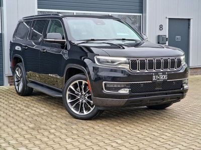 Jeep Wagoneer