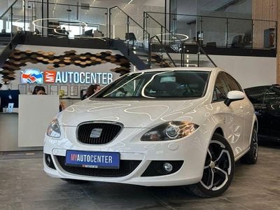 Weiß Gebraucht 2009 Seat Leon Comfort Limousine | 4.990 € (Fairer Preis)
