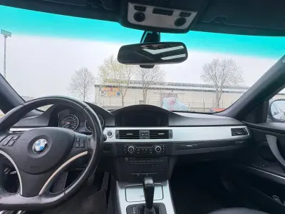 Używany BMW 330 Sport Line 245 KM (180 kW) 2010 Szary Kombi