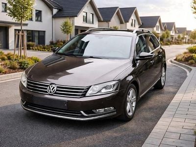 Gebraucht VW Passat Highline 160 PS (117 kW) 2012 Braun Kombi