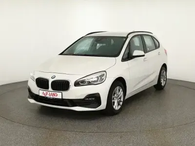 Używany BMW 218 Advantage 150 KM (110 kW) 2021 Biały Minivan