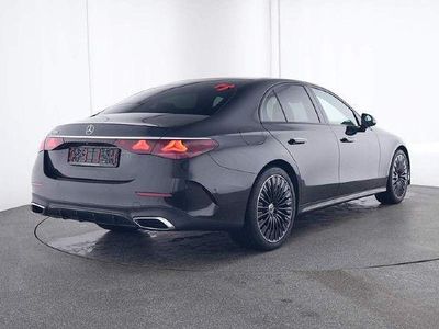 Schwarz Gebraucht 2023 Mercedes E220 AMG Limousine | 52.800 € (Fairer Preis)