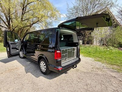 Second-hand VW T6 150 CP (110 kW) 2018 Negru Van