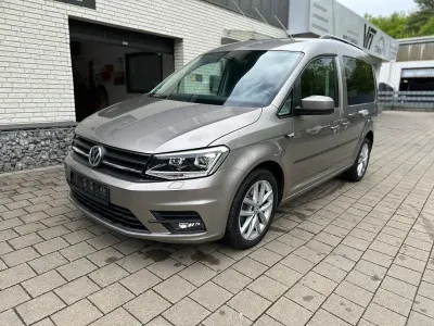 Gebraucht VW Caddy R 150 PS (110 kW) 2020 Mojavebeige Van / Kleinbus