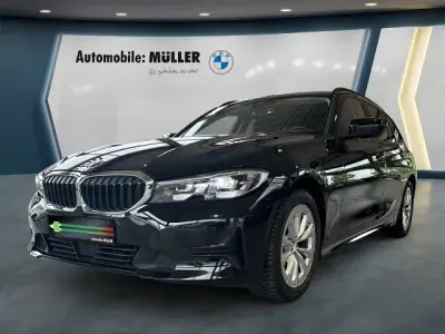 Gebraucht BMW 320 Advantage 190 PS (139 kW) 2022 Schwarz Kombi
