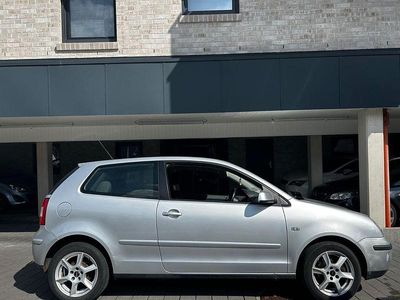 Silber Gebraucht 2004 VW Polo Highline Limousine | 1.900 € (Fairer Preis)