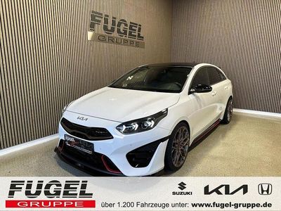 Gebraucht Kia ProCeed Sport 204 PS (150 kW) 2022 (hw2) deluxeweiss met. Kleinwagen