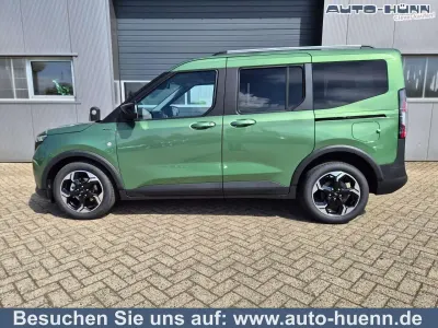 Nowe Ford Tourneo Courier Active 125 KM (91 kW) 2026 Zielony Minivan