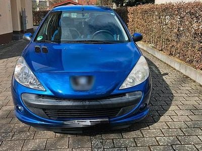 Gebraucht Peugeot 206+ 75 PS (55 kW) 2011 Blau Kleinwagen