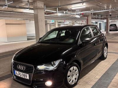 Używany Audi A1 Sportback Attraction 86 KM (63 kW) 2014 Czarny Hatchback