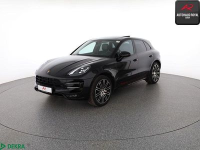 Schwarz Gebraucht 2018 Porsche Macan Turbo Performance Package SUV | 51.880 € (Fairer Preis)