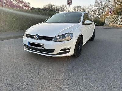 Gebraucht VW Golf VII Comfortline 86 PS (63 kW) 2013 Weiß Limousine