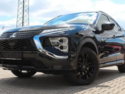 Gebraucht Mitsubishi Eclipse Cross Plus 188 PS (138 kW) 2022 Schwarz SUV