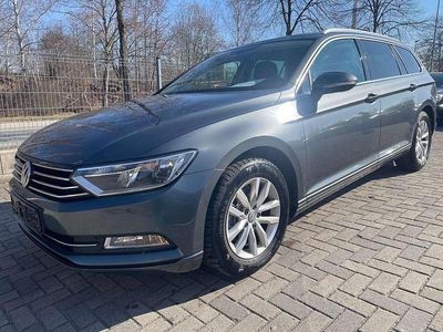 Gebraucht VW Passat Comfortline 120 PS (88 kW) 2015 Indiumgrau metallic Kombi