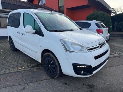 Gebraucht Citroën Berlingo SELECTION 110 PS (80 kW) 2016 Weiß Van / Kleinbus