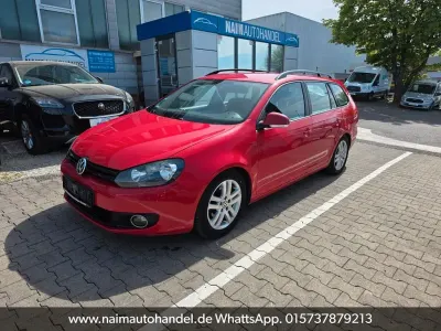 Gebraucht VW Golf VII Trendline 105 PS (77 kW) 2012 Rot Kombi
