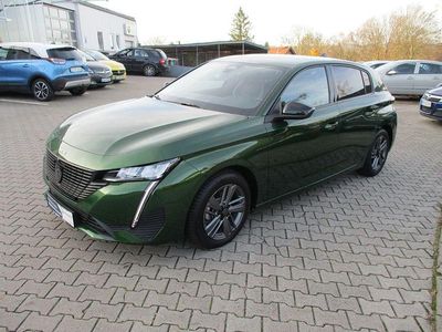 Grün Gebraucht 2024 Peugeot 308 Allure Limousine | 24.380 € (Fairer Preis)