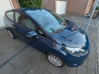 Gebraucht Ford Fiesta Trend 60 PS (44 kW) 2009 Blau Limousine