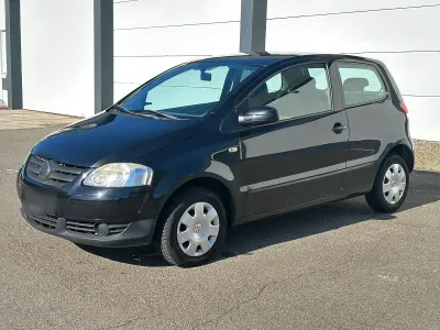 Gebraucht VW Fox 75 PS (55 kW) 2007 Schwarz Kleinwagen