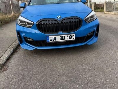 Blau Gebraucht 2022 BMW 118 M Sport Kleinwagen | 21.999 € (Guter Preis)