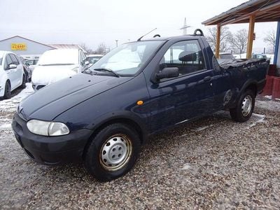 Gebraucht Fiat Strada 69 PS (50 kW) 2001 Blau Abholung