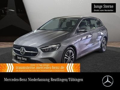 Gebraucht Mercedes B200 Progressive 163 PS (119 kW) 2025 Grau Van / Kleinbus