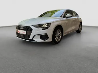 Gebraucht Audi A3 Business 110 PS (80 kW) 2022 Weiß Limousine