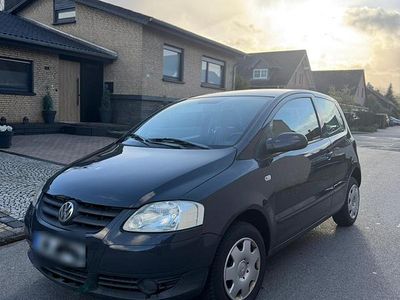 Gebraucht VW Fox 54 PS (39 kW) 2005 Grau Kleinwagen