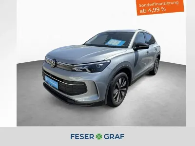 Gebraucht VW Tiguan Life 150 PS (110 kW) 2025 Oyster silver metallic SUV