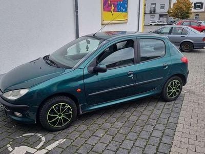 Gebraucht Peugeot 206 60 PS (44 kW) 1999 Limousine