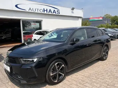 Gebraucht Opel Astra Elegance 131 PS (96 kW) 2023 Schwarz Kleinwagen