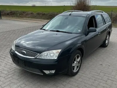 Używany Ford Mondeo Ghia 125 KM (91 kW) 2006 Czarny Kombi