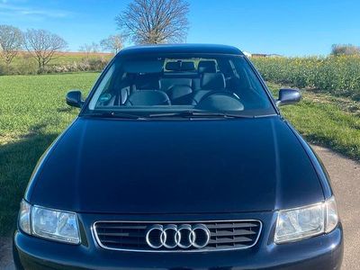 Gebraucht Audi A3 101 PS (74 kW) 1999 Blau Kleinwagen