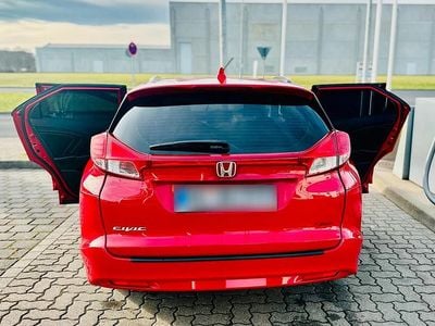 Second-hand Honda Civic 120 CP (88 kW) 2016 Negru Break
