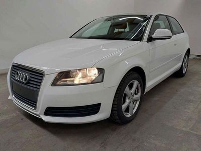 Gebraucht Audi A3 Attraction 102 PS (75 kW) 2010 Weiß Kleinwagen