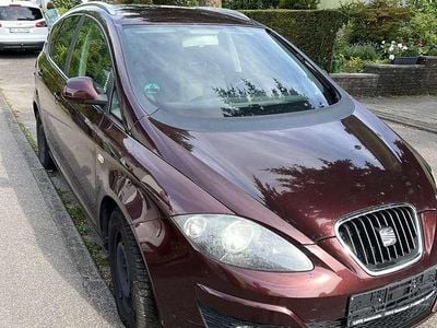 Gebraucht Seat Altea Comfort 125 PS (91 kW) 2009 Braun Kombi