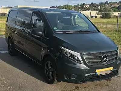 Gebraucht Mercedes Vito 190 PS (139 kW) 2018 Grün Van