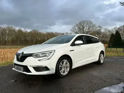 Second-hand Renault Mégane IV Life 101 CP (74 kW) 2017 Alb Berlinǎ