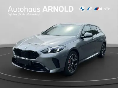 Neu BMW 120 M Sport 163 PS (119 kW) 2026 Skyscraper grau Kleinwagen