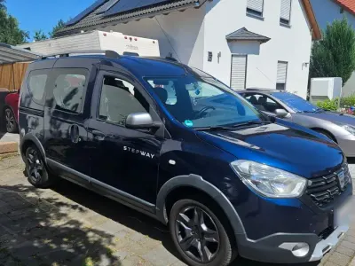 Gebraucht Dacia Dokker 90 PS (66 kW) 2017 Blau Van / Kleinbus