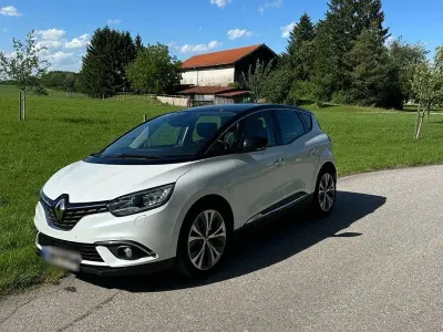 Gebraucht Renault Scenic E-Tech Intens 132 PS (97 kW) 2017 Weiß Van / Kleinbus