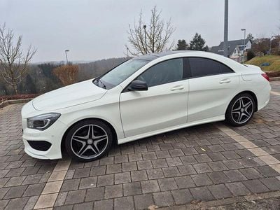 Second-hand Mercedes CLA180 AMG line 122 CP (89 kW) 2015 Alb Berlinǎ
